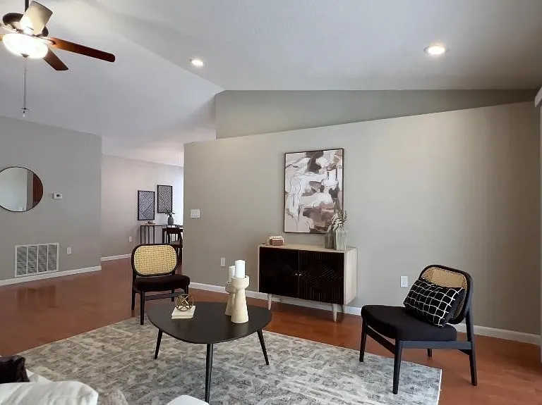 8108 Bluestar Cir — Photo 4