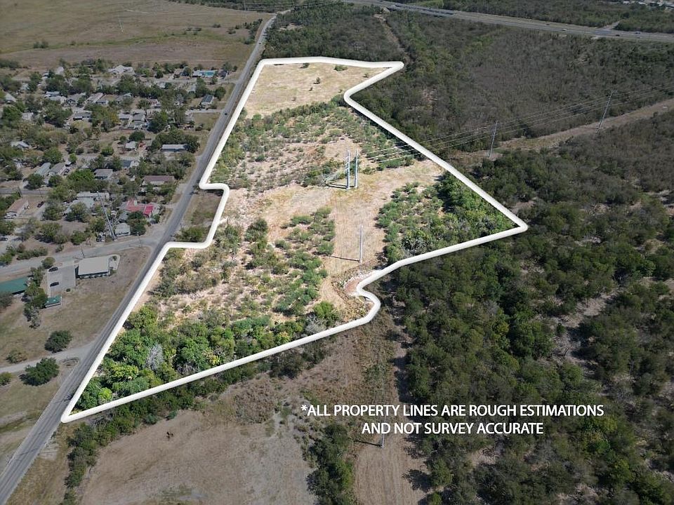 2nd image of 912 E Rio Grande St