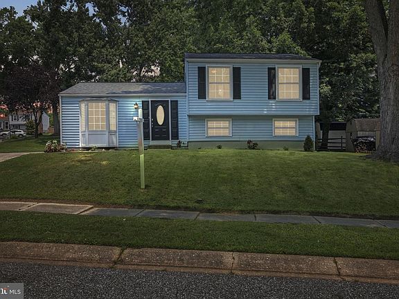 2nd image of 326 Royal Oak Dr