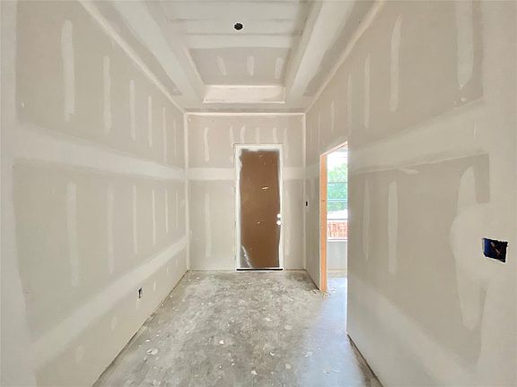 5th image of 2618 Austin Dr