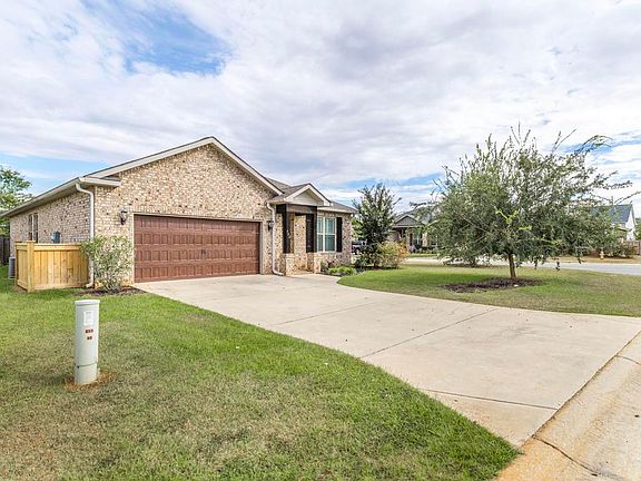 2nd image of 400 Silo Cir