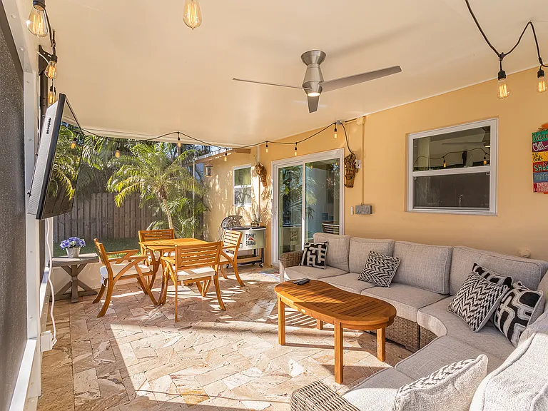3576 Pandora Ave — Photo 48