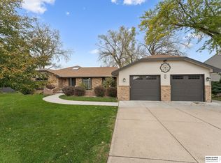 22316 Southshore Dr, Waterloo, NE 68069