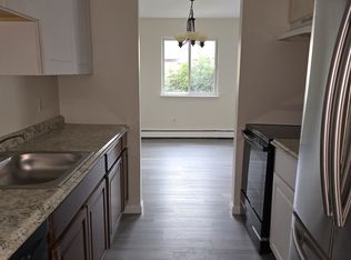 1601 Cherry Hill Dr, Poughkeepsie, NY 12603