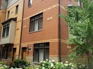 1017 Lincoln Trl, Oak Park, IL