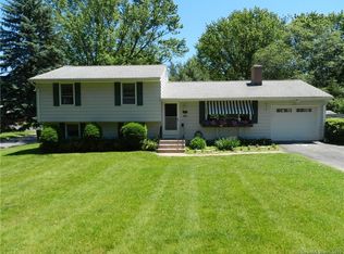 540 Hunting Hill Ave, Middletown, CT 06457