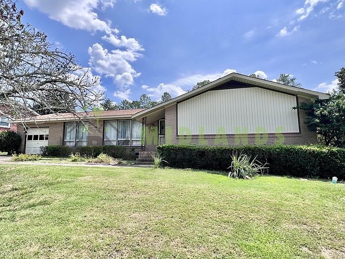 1st image of 2905 Prestwick Cir