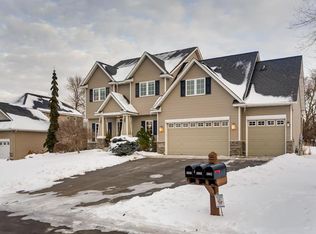 3850 Glacier Ct, Saint Bonifacius, MN 55375