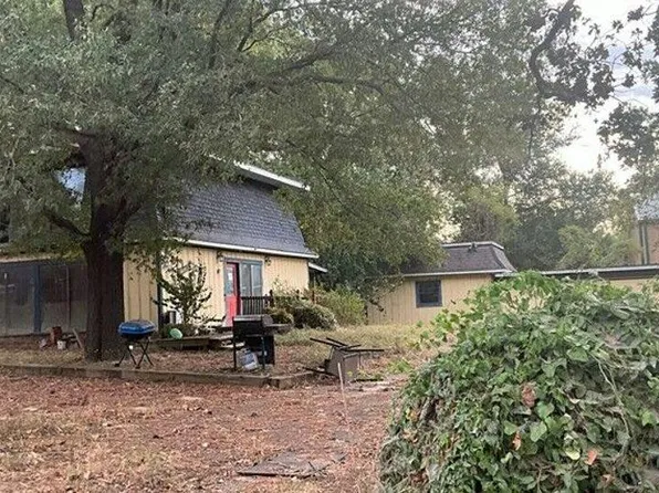 152 Harlan Dr, Livingston, TX 77351