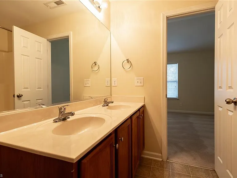 36 Ackland Dr — Photo 13