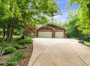 2104 Maureen Dr, New Lenox, IL 60451