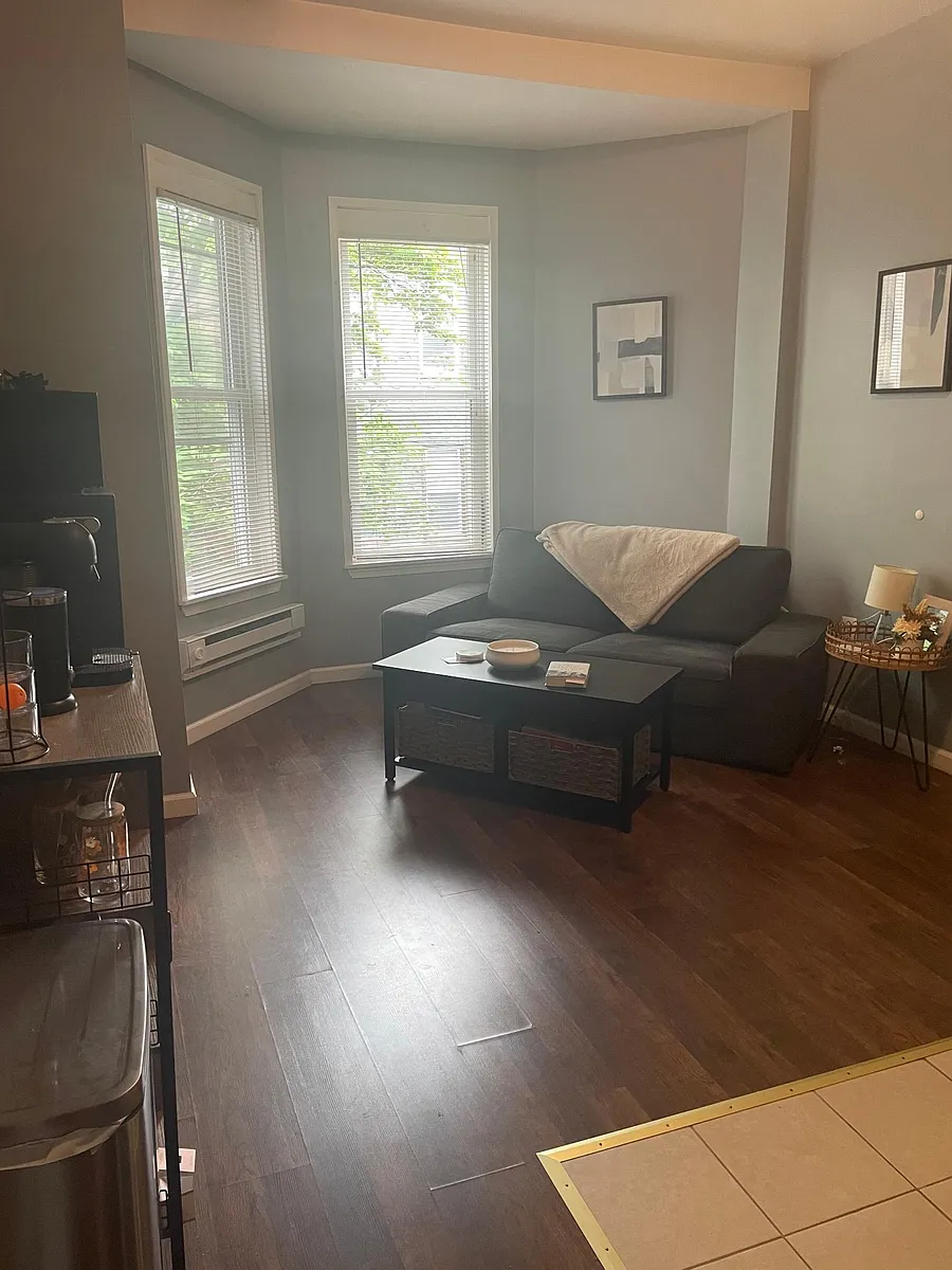 Building Photo - 215 S 45th St #4