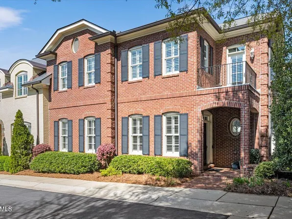 2602 Graves Ct, Raleigh, NC 27608