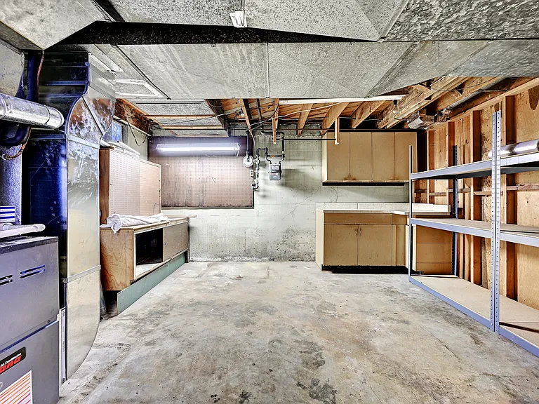 8 Kennedy Rd — Photo 28