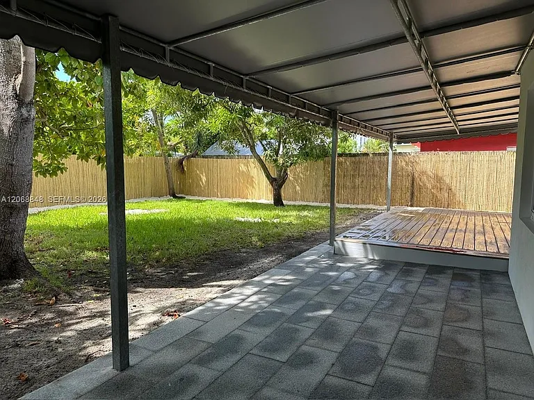 7820 Carlyle Ave — Photo 14