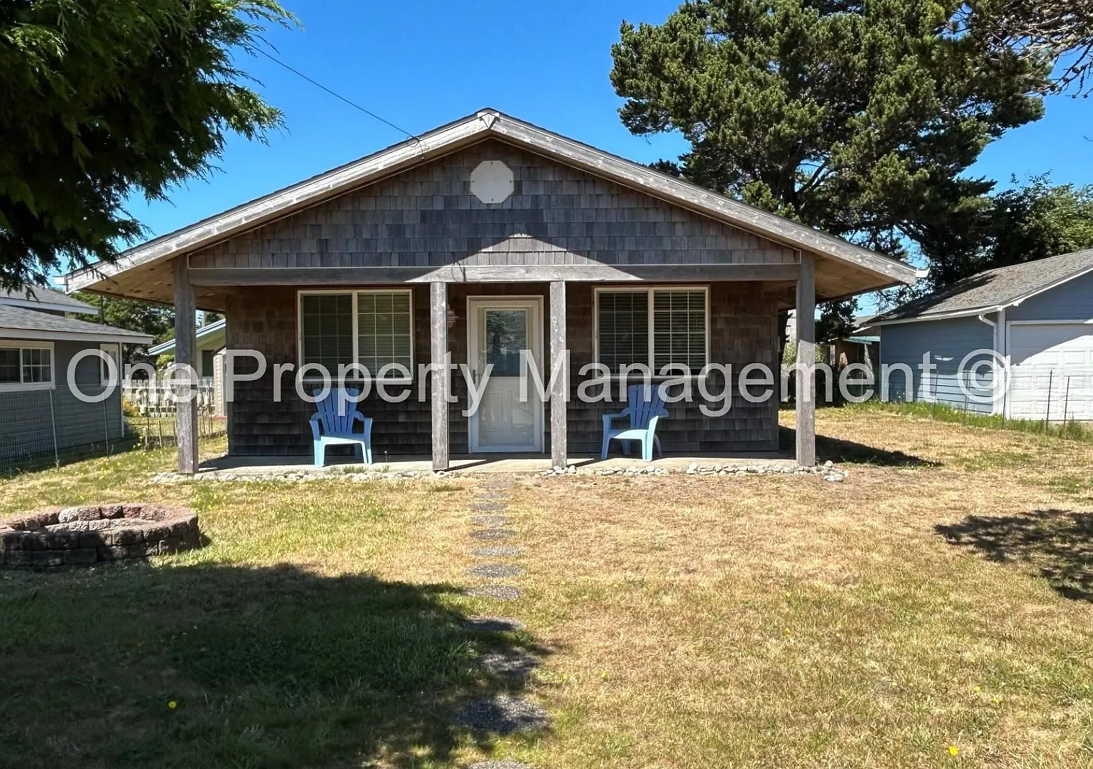 Long Beach Cottage Close to Boardwalk! — Photo 1