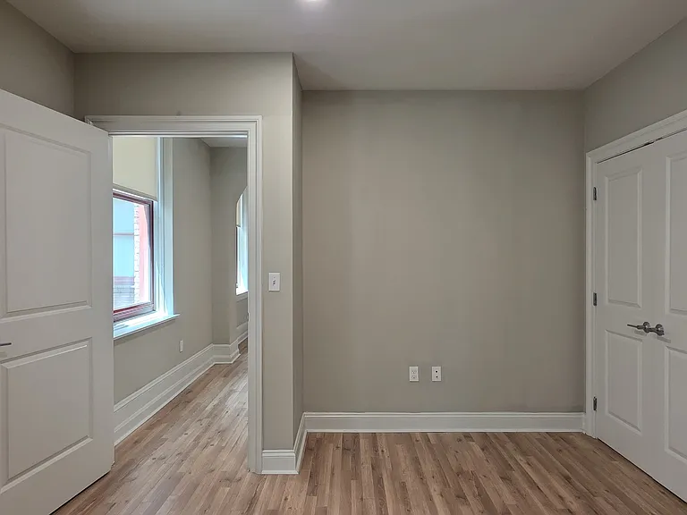 1420-22 Chestnut St #502 — Photo 13