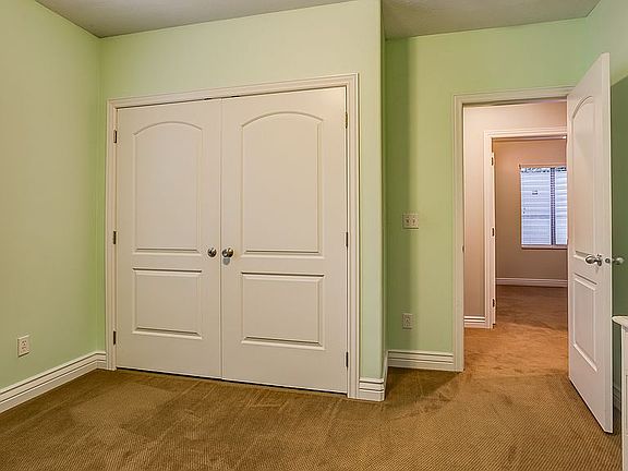 5th image of 2239 N 1420 W