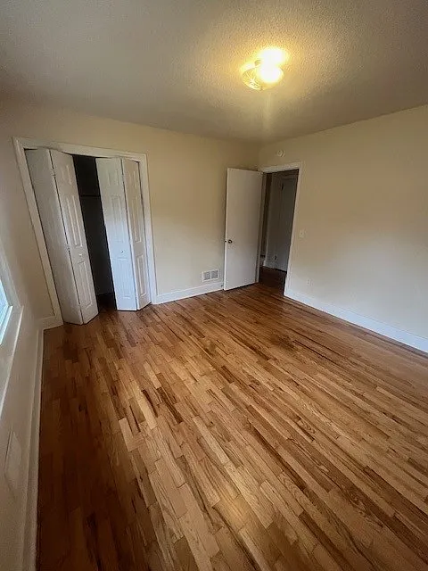 2 bed, 1.5 bath, $1,800 — Photo 4