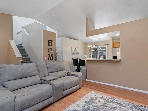 4th image of 3911 E Greensprings Ct