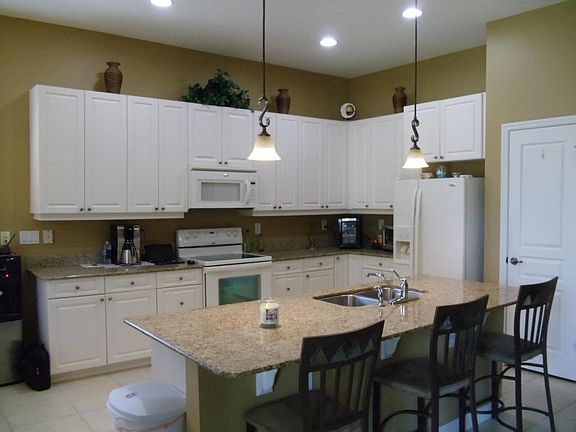 3rd image of 10572 SW Katrina Way
