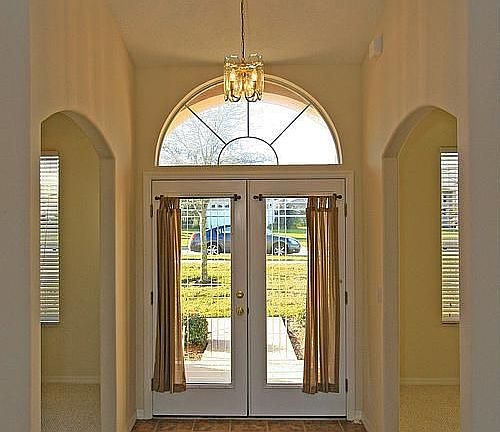 2nd image of 2530 Rollins Ave