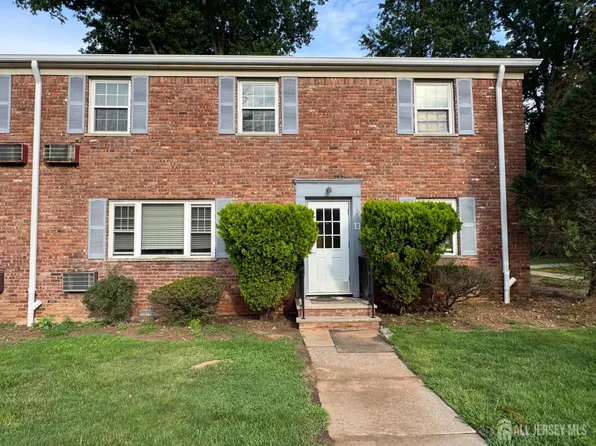 13 Wedgewood Dr APT 87, Verona, NJ 07044