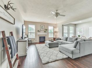 11415 E Lake Gables Dr, Richmond, TX 77406