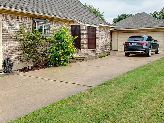 3rd image of 510 Tudor Ct