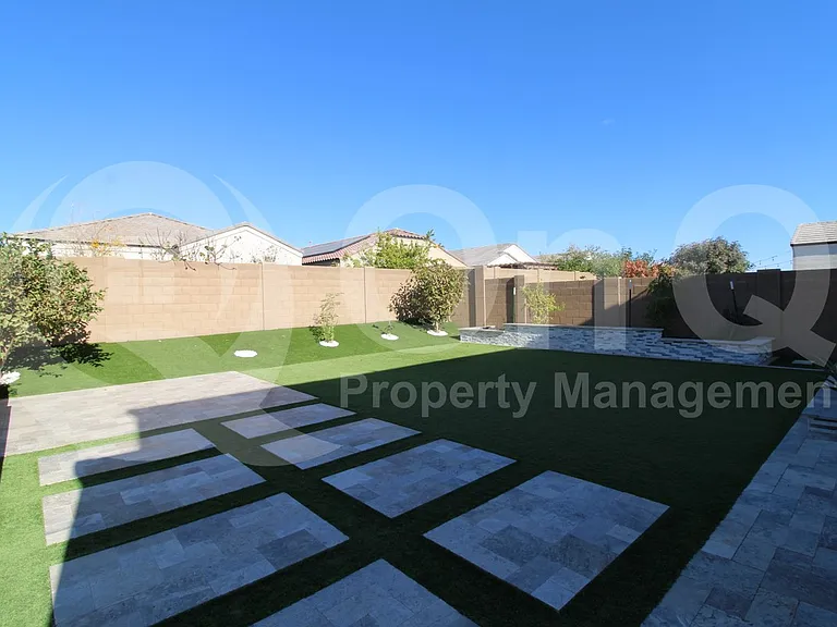 2042 E Dry Wood Rd — Photo 29