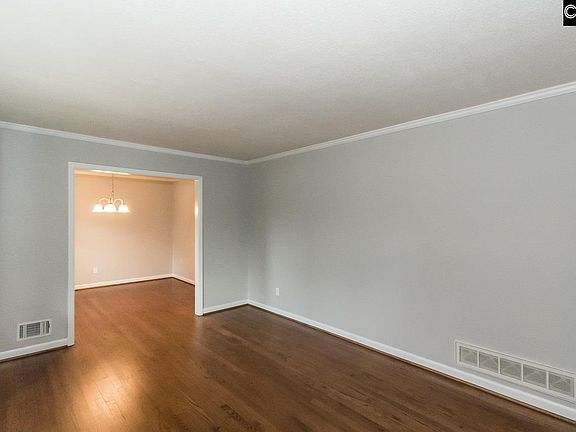 5th image of 3011 Aintree Dr