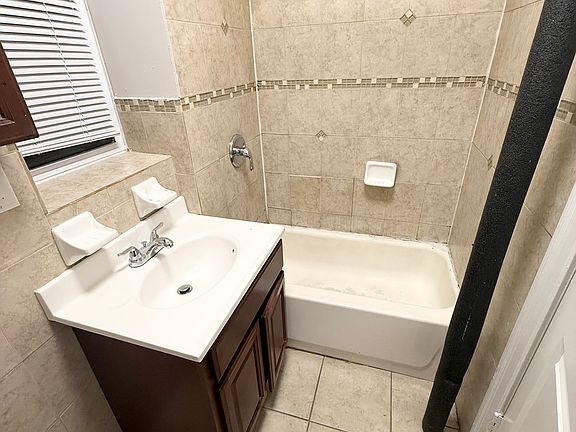 4th image of 5304 Palisade Ave #506