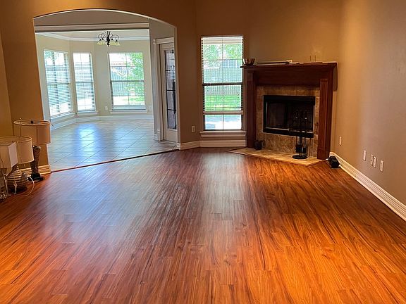 2nd image of 402 Half Moon Ln