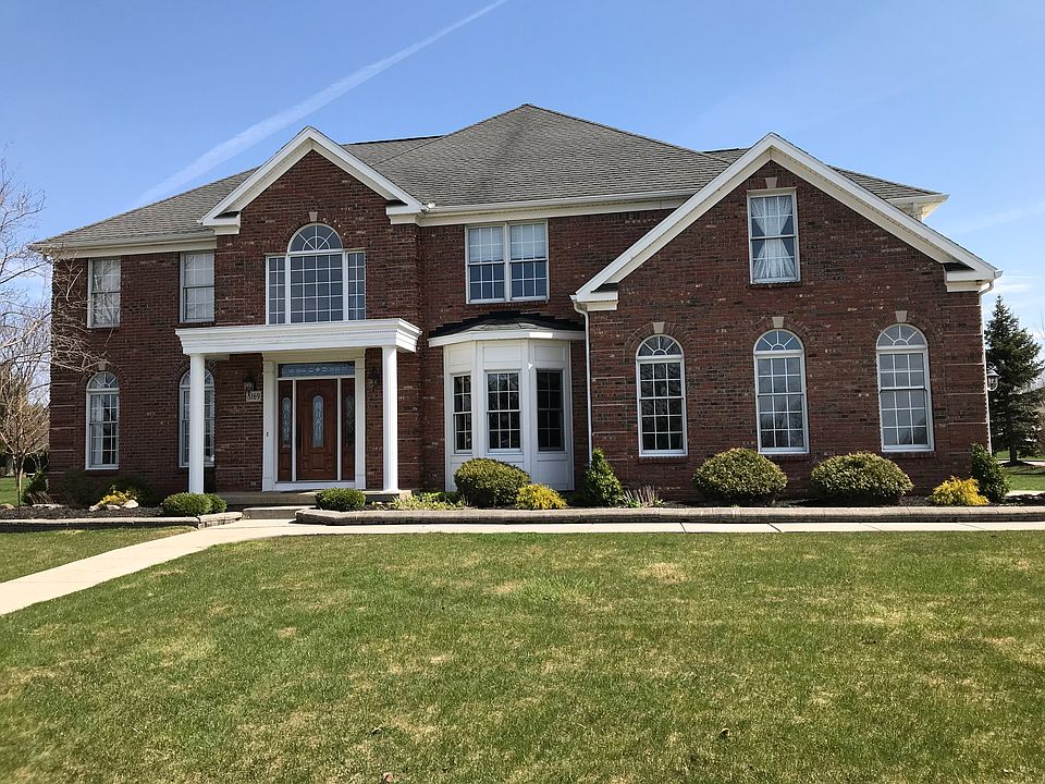 Front View from Oak Leaf Ln