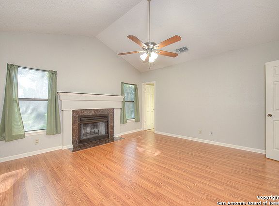 5th image of 8930 Deer Park
