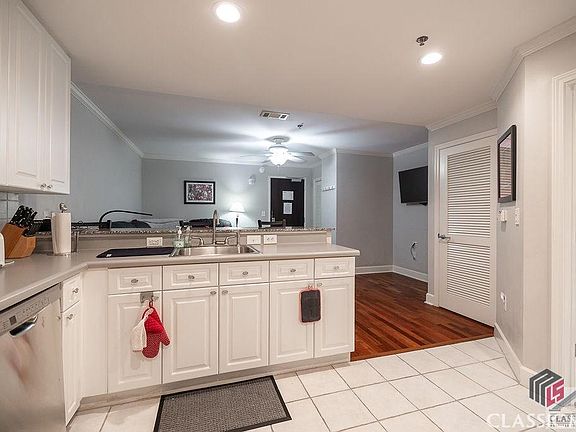 2nd image of 250 Broad Street W #207