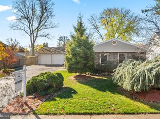 13127 Poplar Tree Rd, Fairfax, VA 22033
