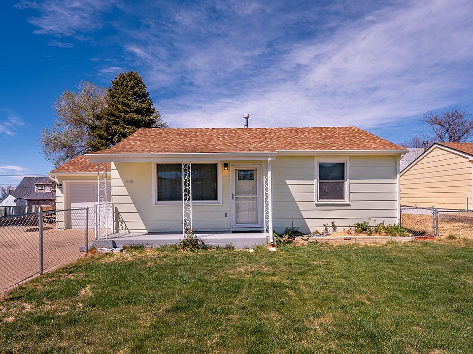 1st image of 203 Farasita St