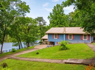 554 Hickman Shores Rd, Dover, TN 37058