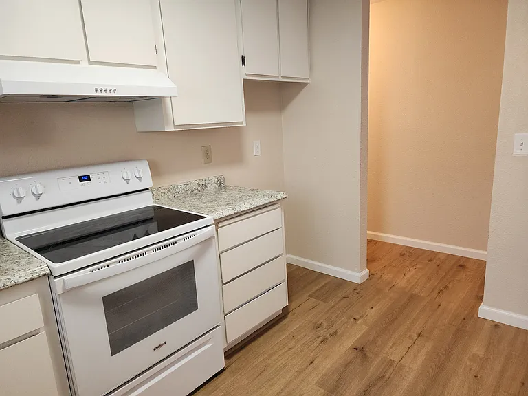 725 Pope Dr #C — Photo 11