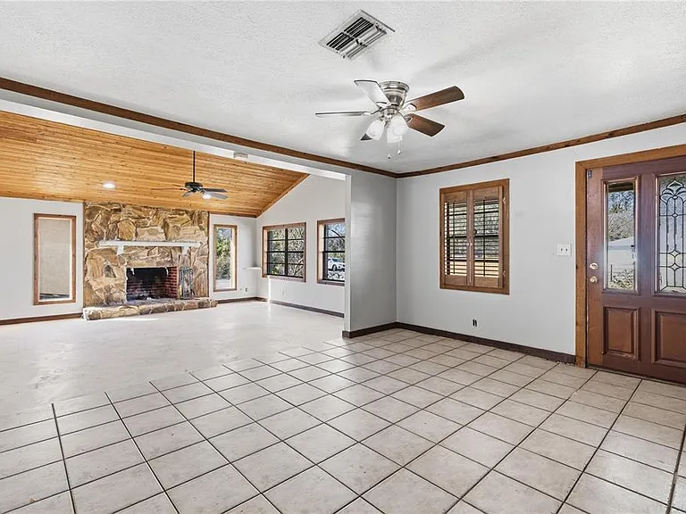 10301 Trail Ridge Ln — Photo 6