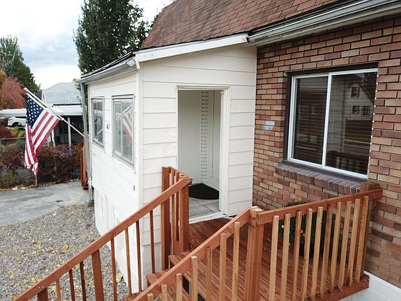 2nd image of 611 E Garden Ave S #B