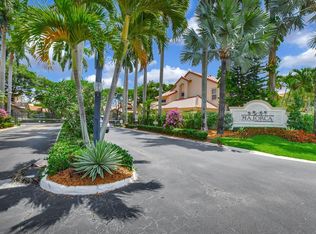 5240 Majorca Club Dr, Boca Raton, FL 33486