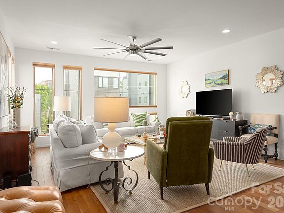 5th image of 933 Westbrook Dr #B