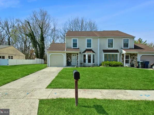 3 Peregrine Dr, Voorhees, NJ 08043