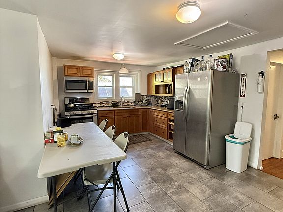 3rd image of 322 Edgewood Ave #3C