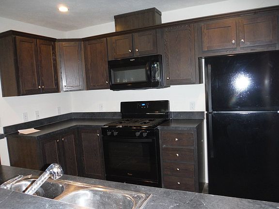 2nd image of 7040 Shawnee Dr #136