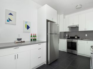 2363 Van Ness Ave APT 301, San Francisco, CA 94109
