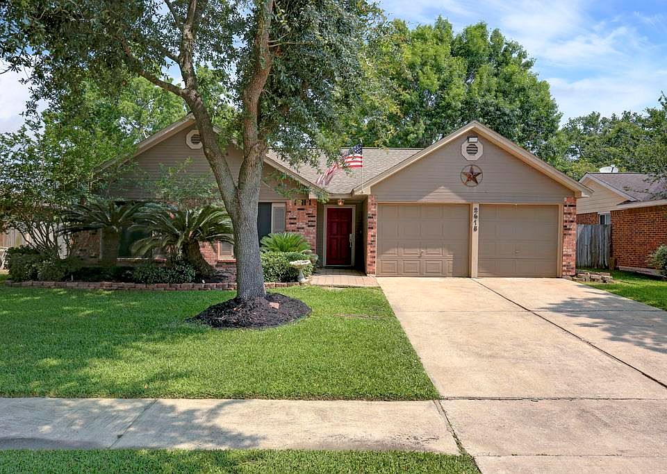 1st image of 2618 Knoxville Dr
