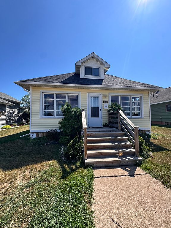608 Stephenson St - Property Image